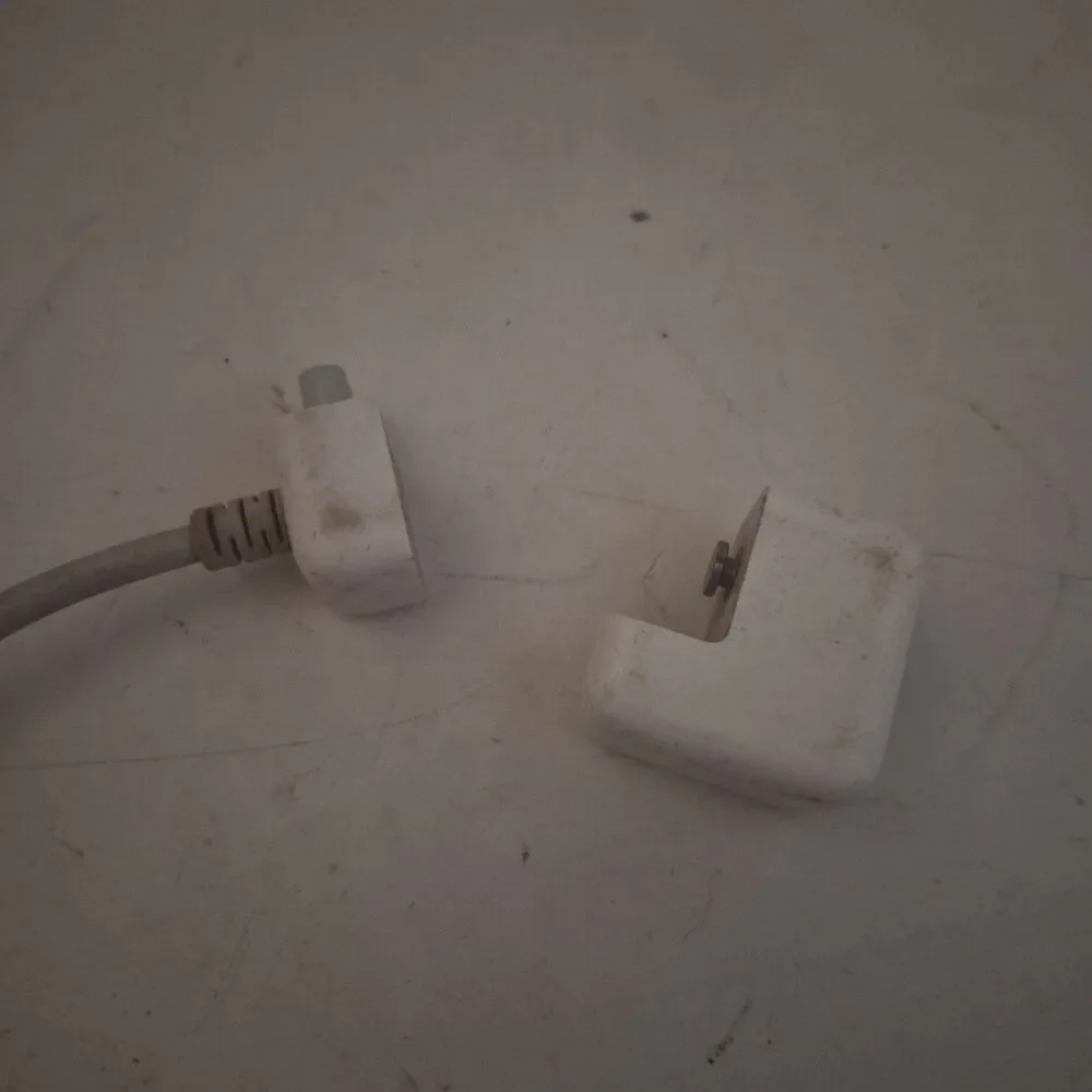 Apple 10W USB Power Adapter A1357 and Volex E62405SP Wall Cord Tested Works